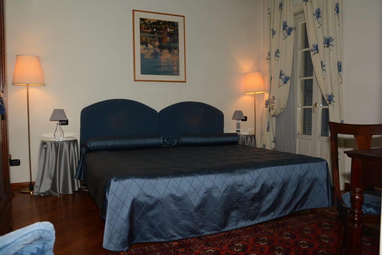 Palazzo Finati Bed and Breakfast Alba  Eksteriør billede